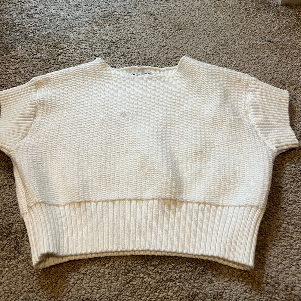 Zara cropped  Cream Knit Sweater